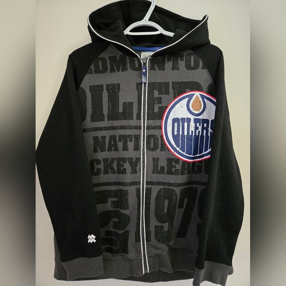 Other - YOUTH  Edmonton Oilers Zippered Hoodie